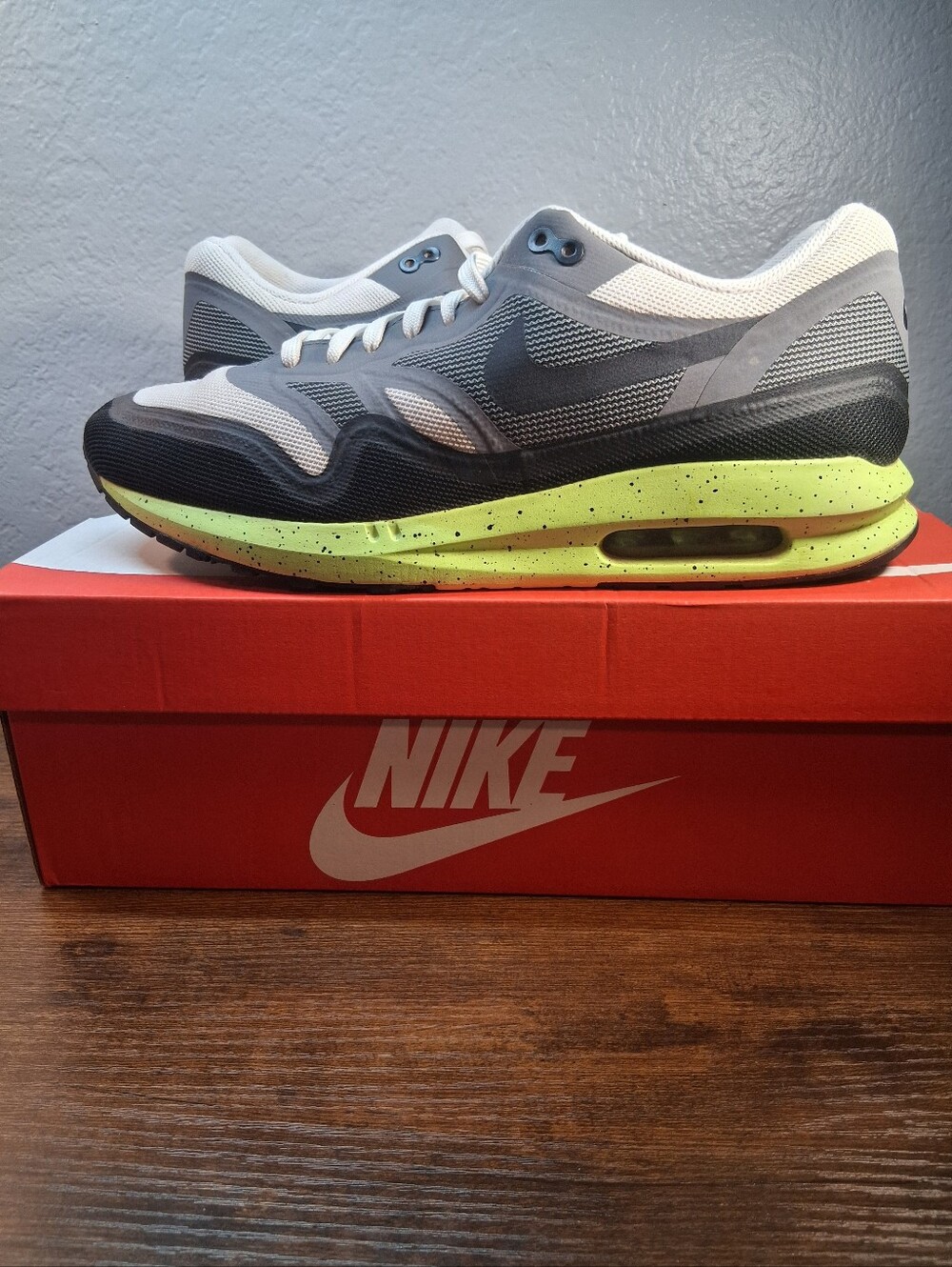 Nike Air Max Lunar 1 Black Volt